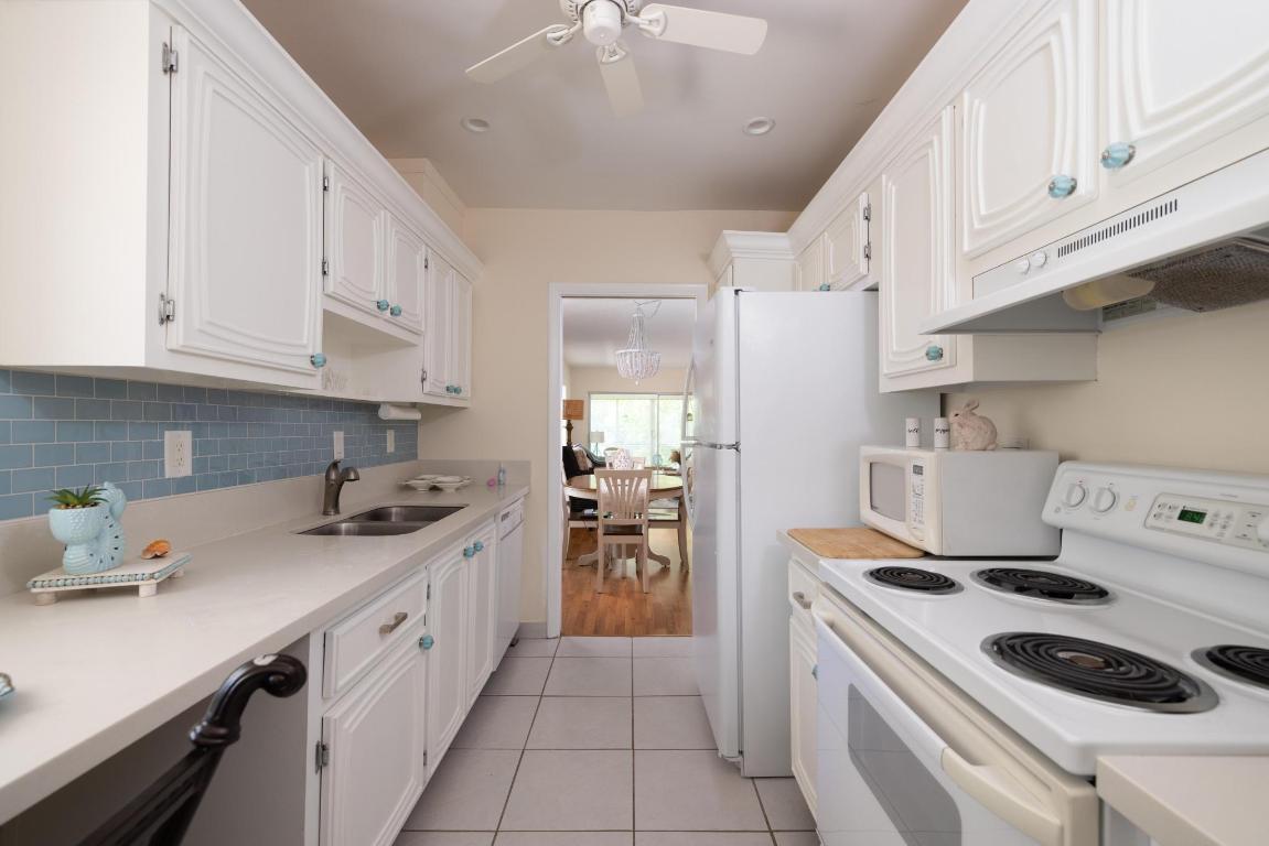 2340 SW 22nd 302 Avenue 302