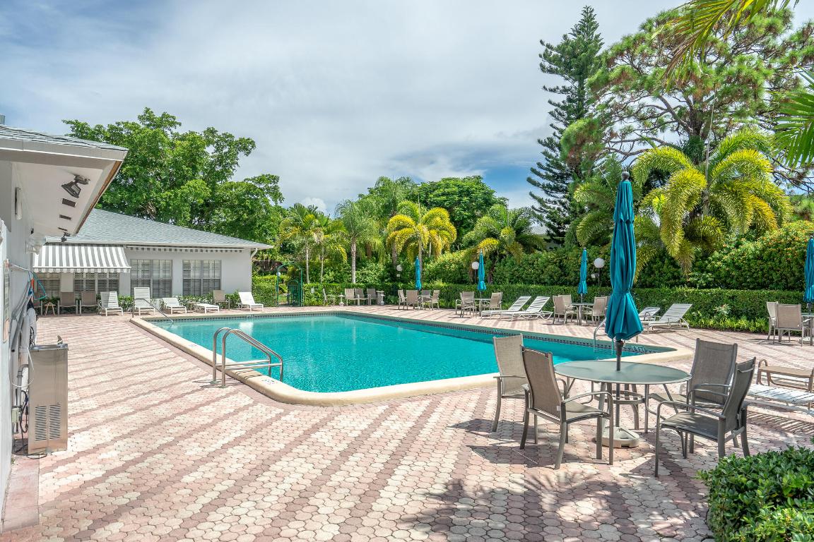 2340 SW 22nd 302 Avenue 302