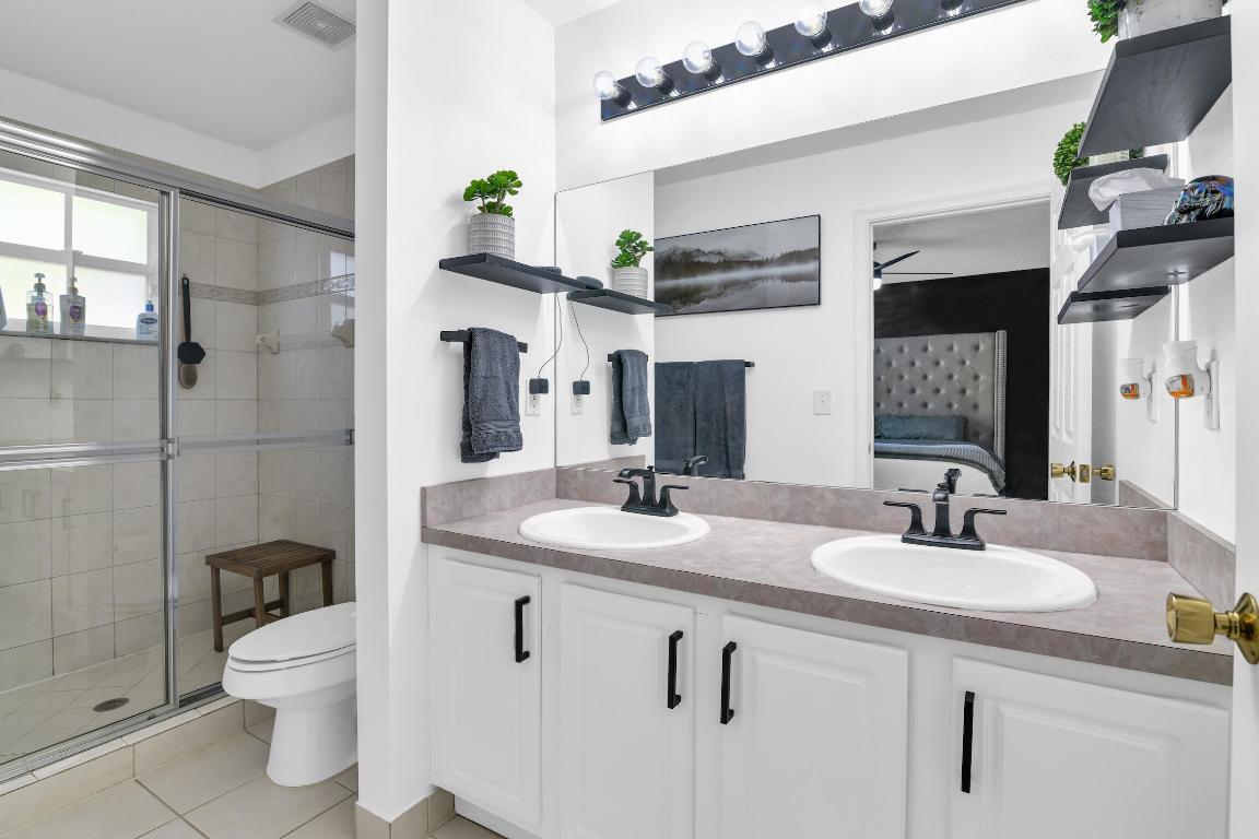 4724 Palmbrooke Circle