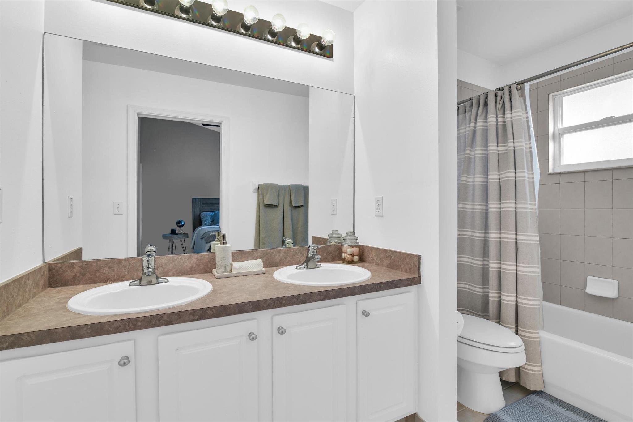 4724 Palmbrooke Circle