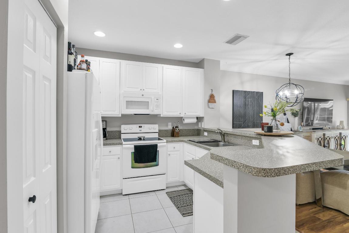 4724 Palmbrooke Circle