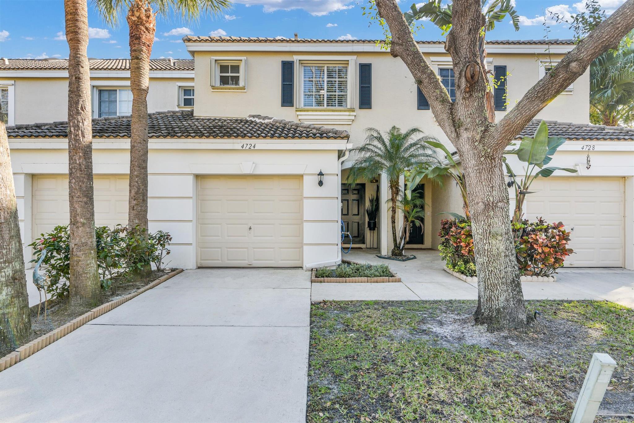 4724 Palmbrooke Circle