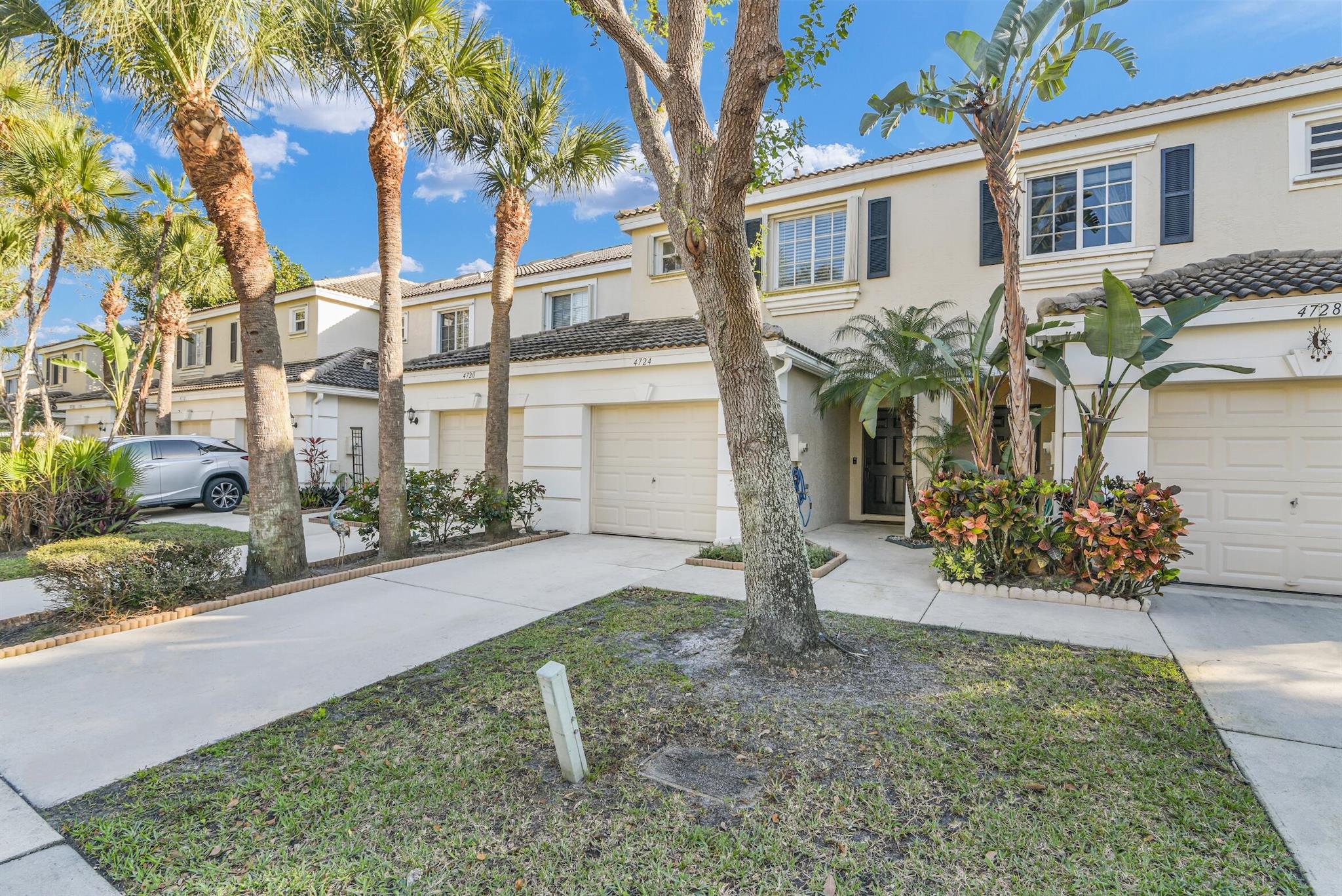 4724 Palmbrooke Circle