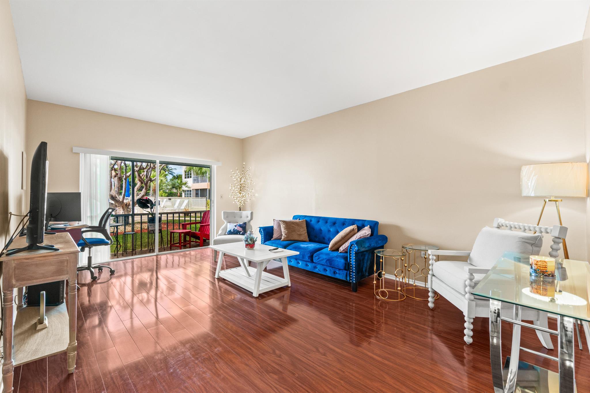 290 W Palmetto Park Road 114