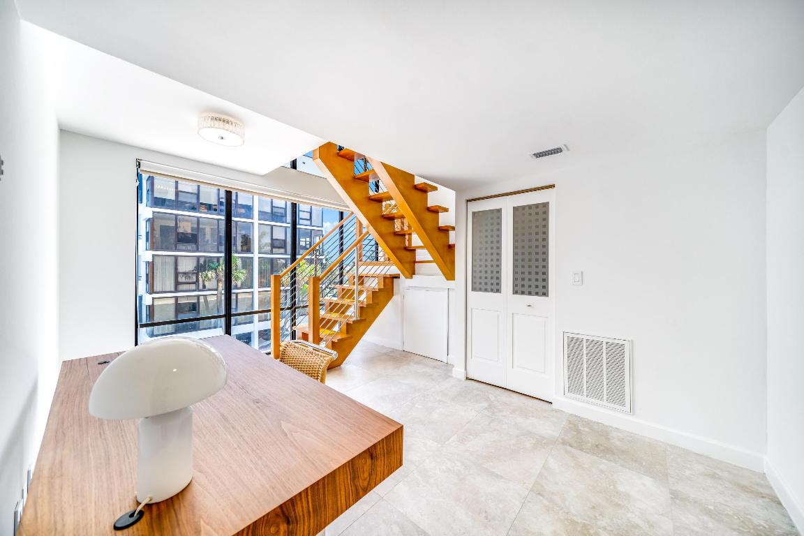 2155 S Ocean Boulevard 9