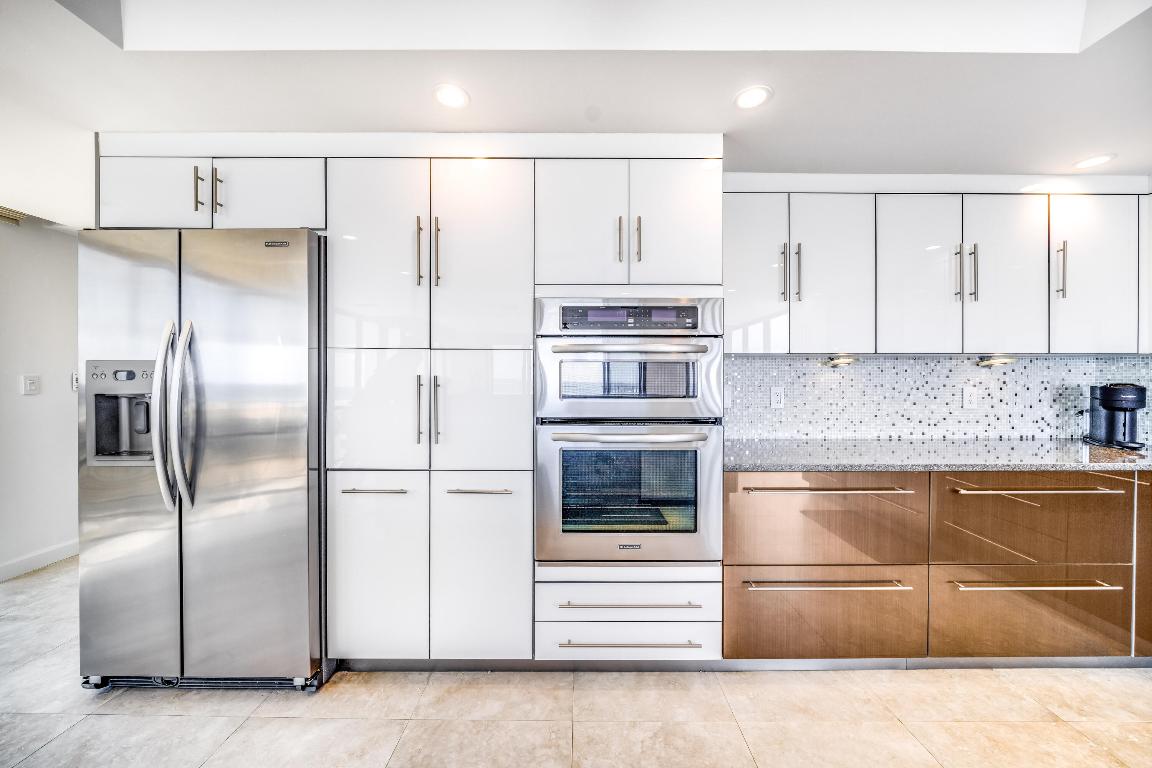 2155 S Ocean Boulevard 9