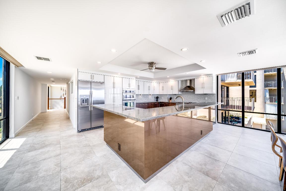 2155 S Ocean Boulevard 9