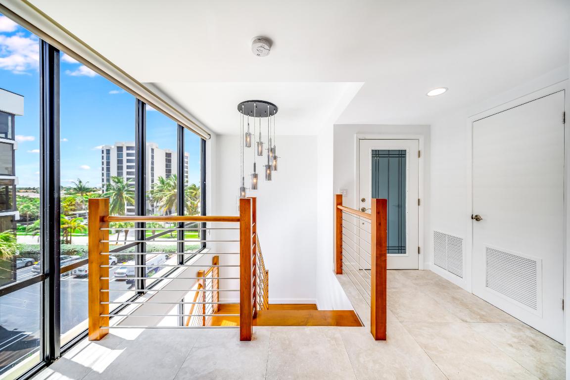 2155 S Ocean Boulevard 9