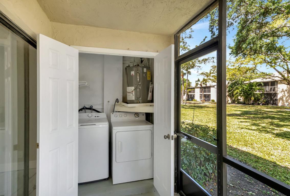 3939 NE 5th Avenue B105