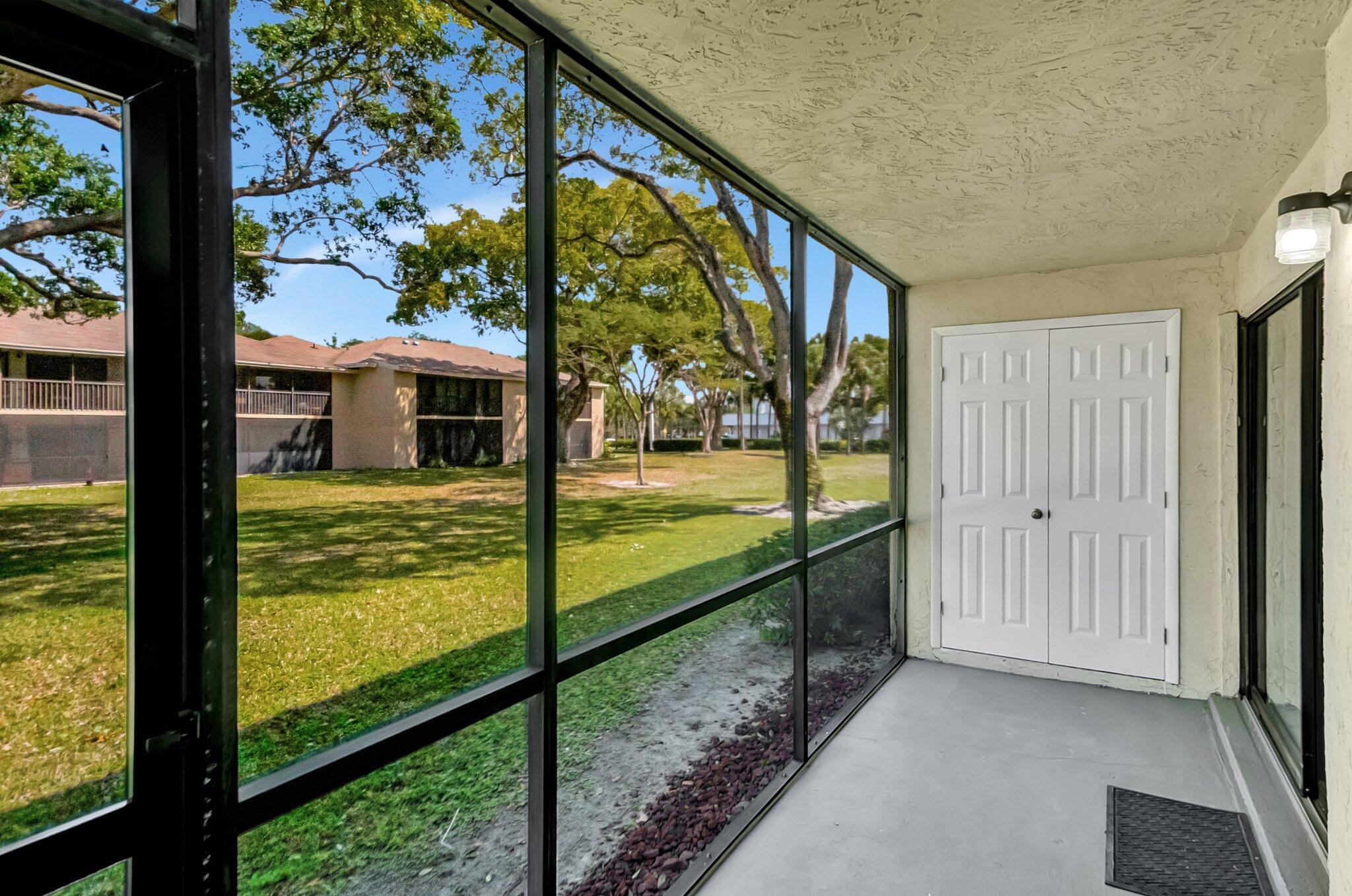 3939 NE 5th Avenue B105