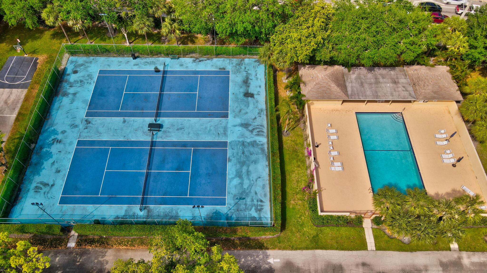 3939 NE 5th Avenue B105