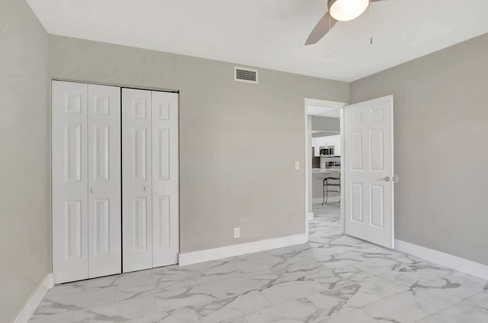 3939 NE 5th Avenue B105