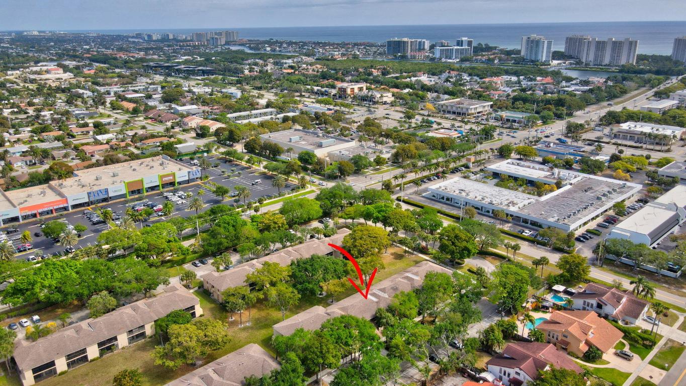 3939 NE 5th Avenue B105