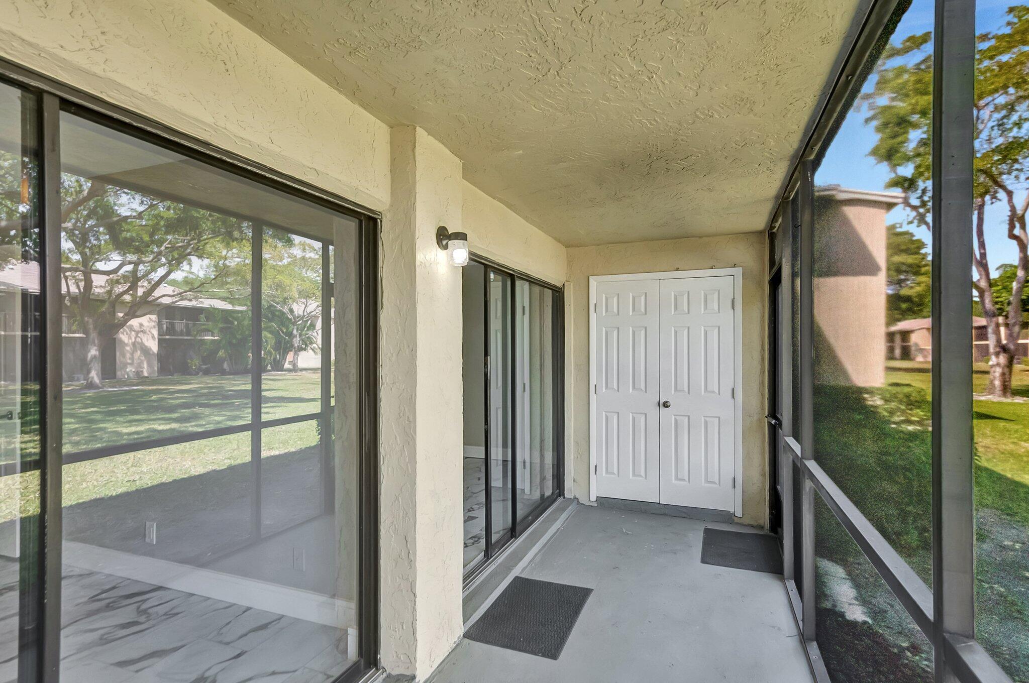 3939 NE 5th Avenue B105