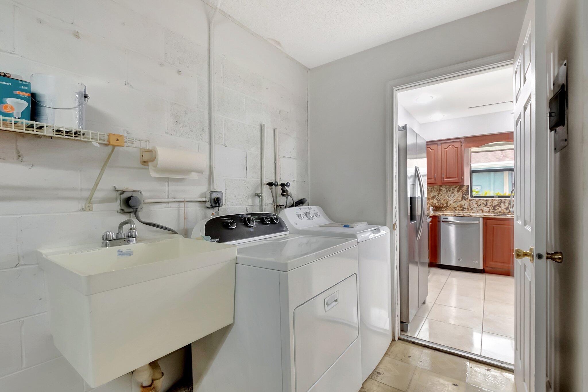 9765 Pecan Tree Drive B