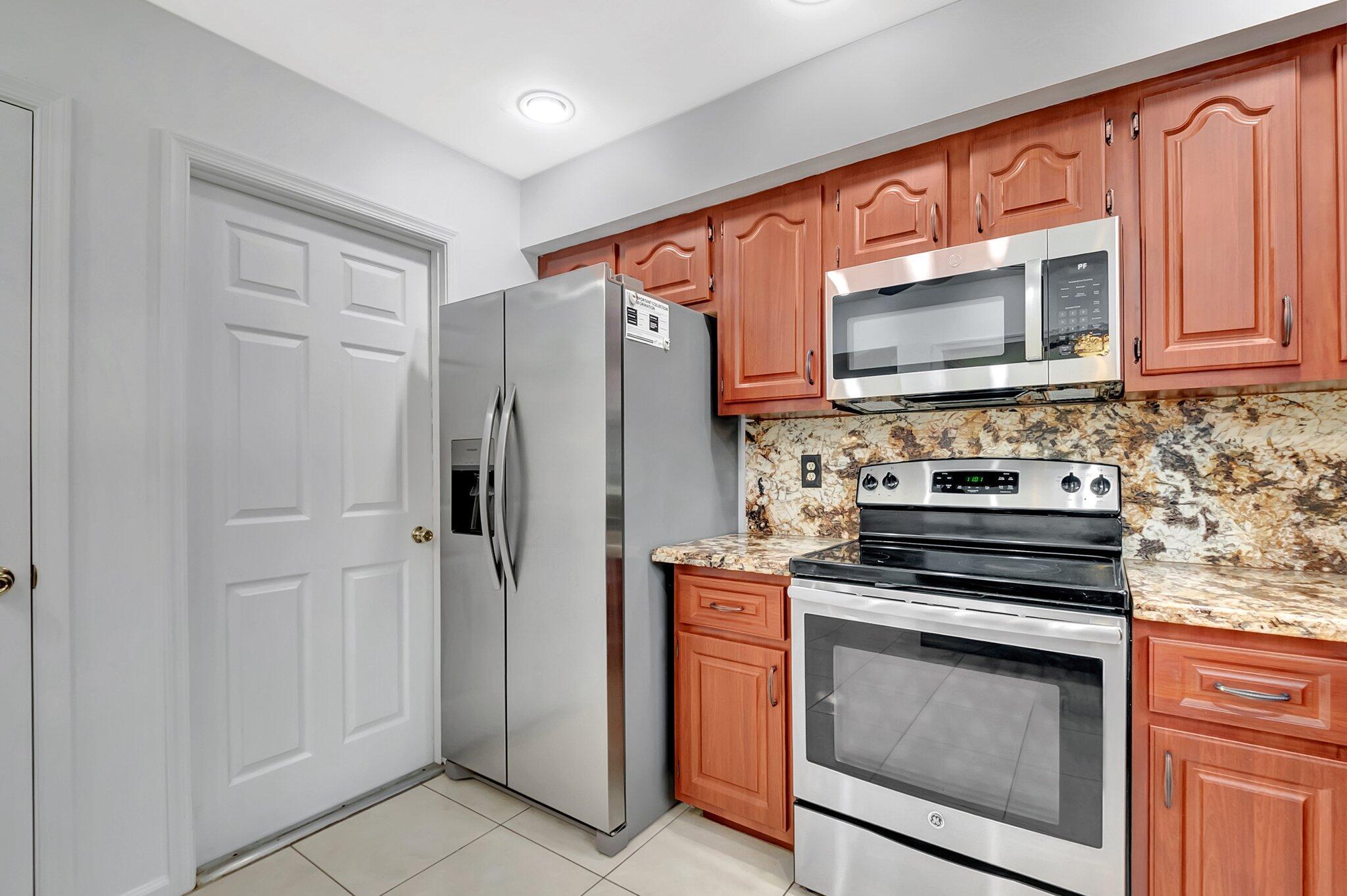 9765 Pecan Tree Drive B