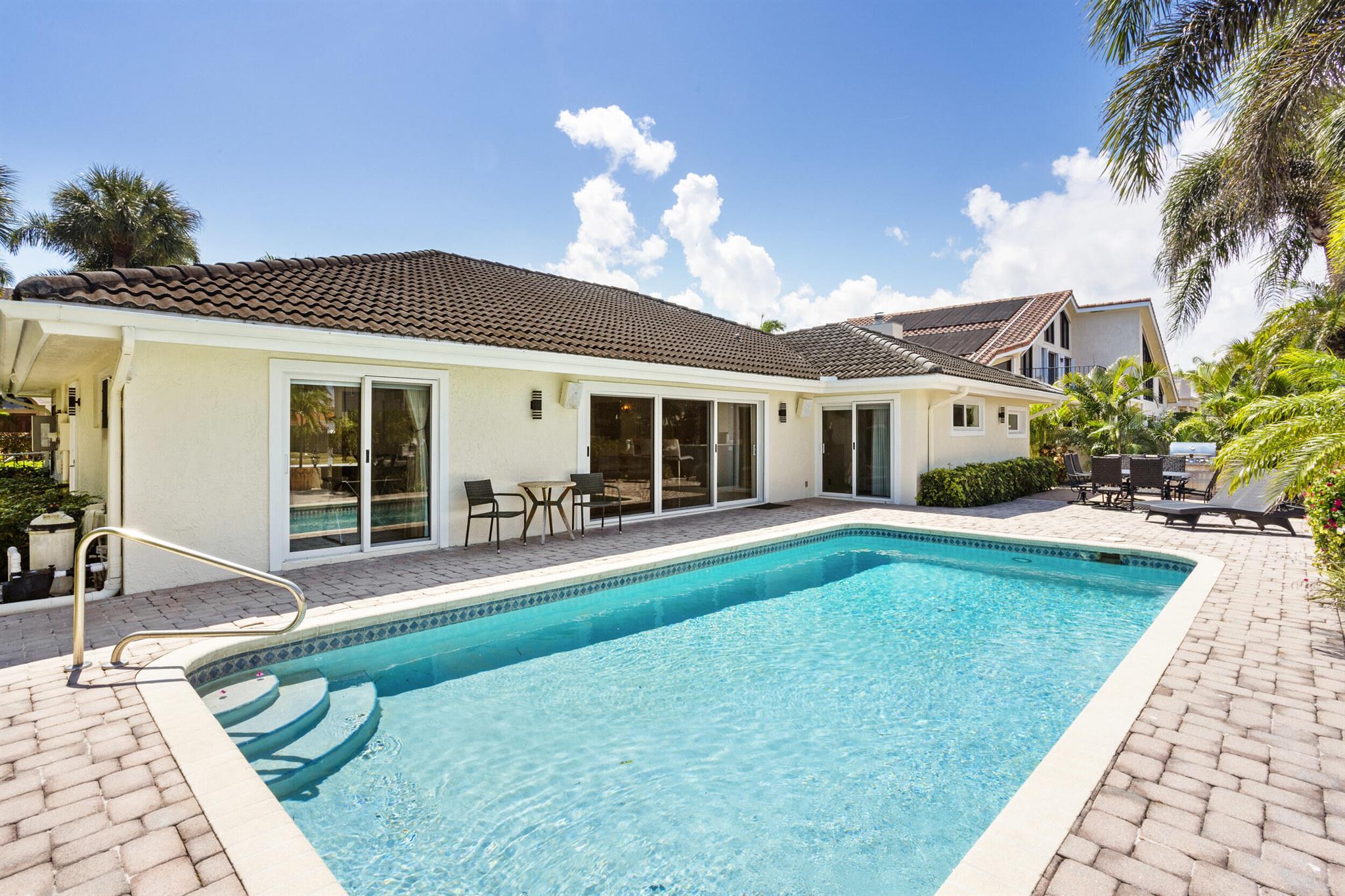 931 Hyacinth Drive