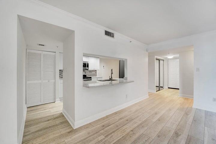 2025 Lavers Circle D504