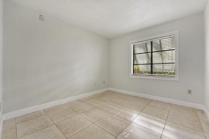 2737 Lowson Boulevard D