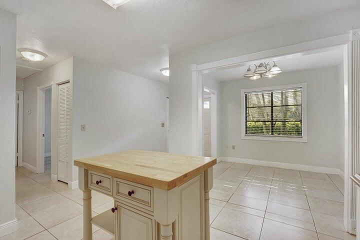 2737 Lowson Boulevard D