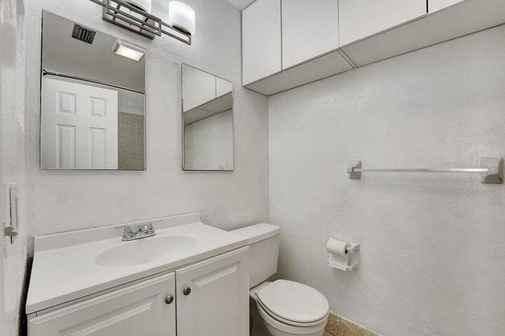 2737 Lowson Boulevard D