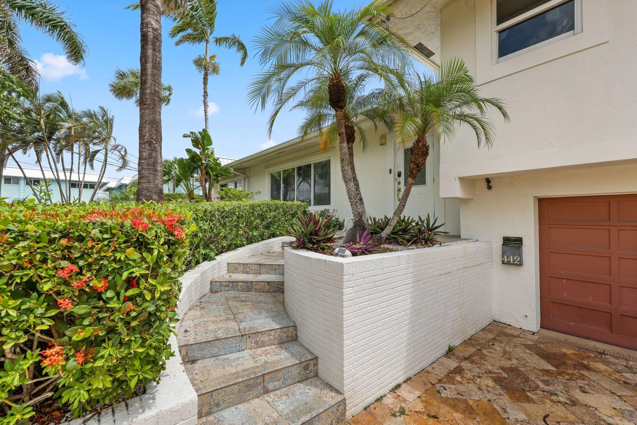 442 SE 17th Terrace