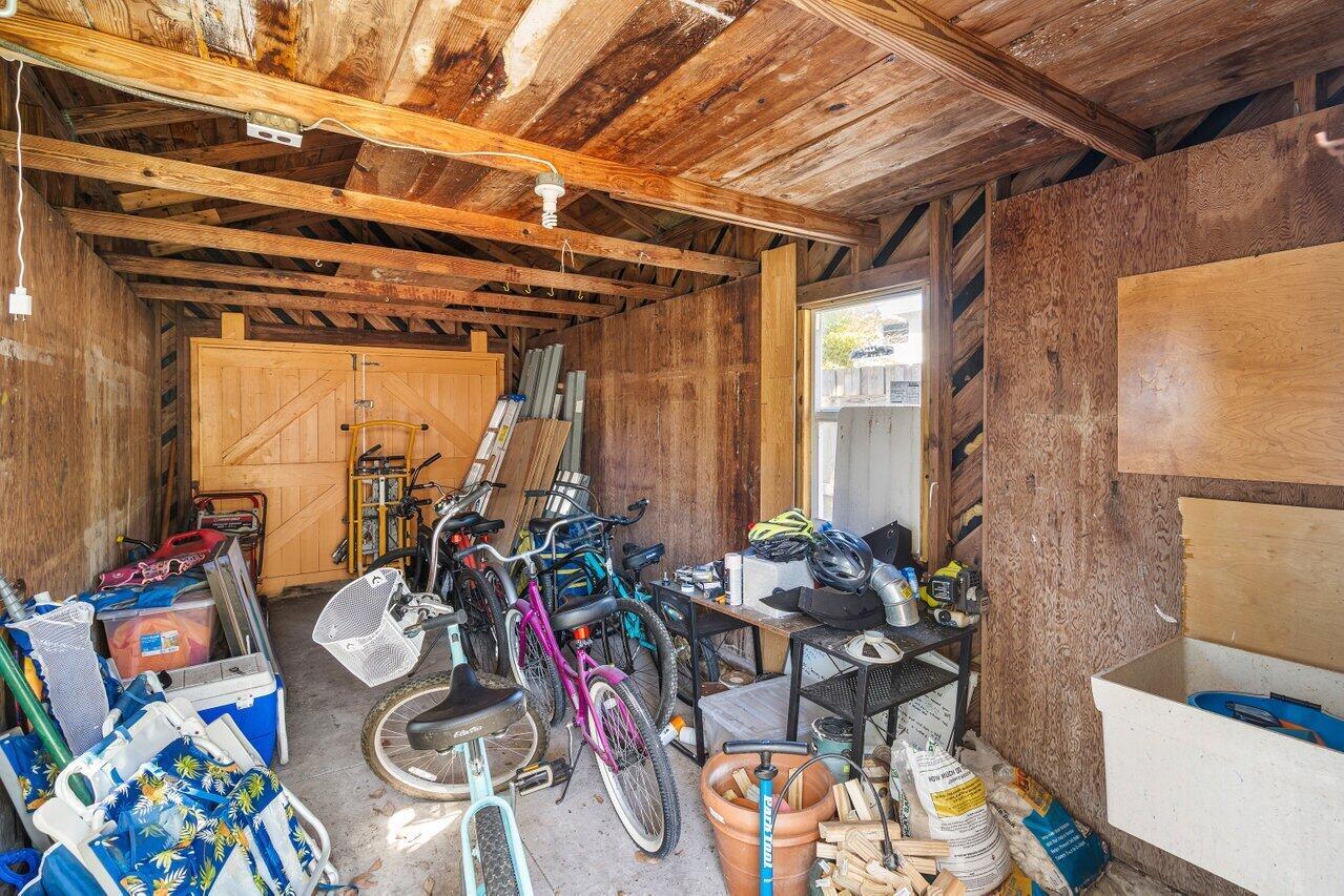215 S Palmway