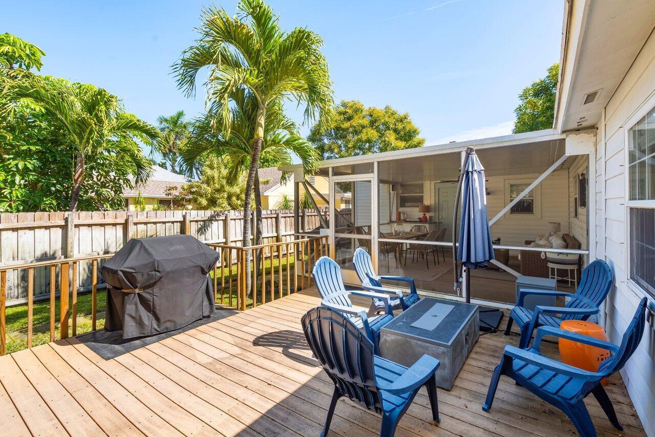 215 S Palmway