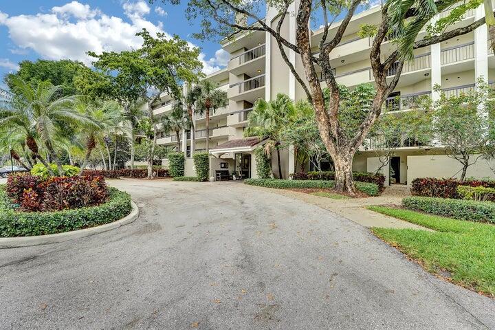 2025 Lavers Circle D504