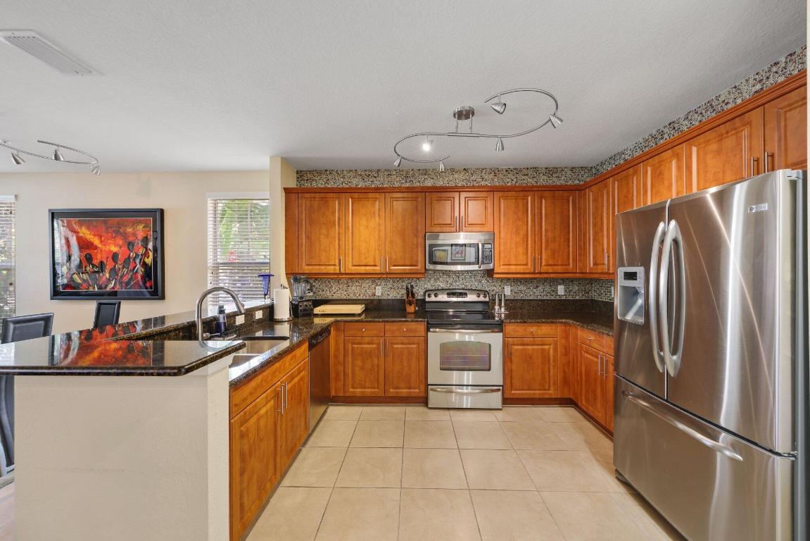 4651 Mimosa Terrace 1201