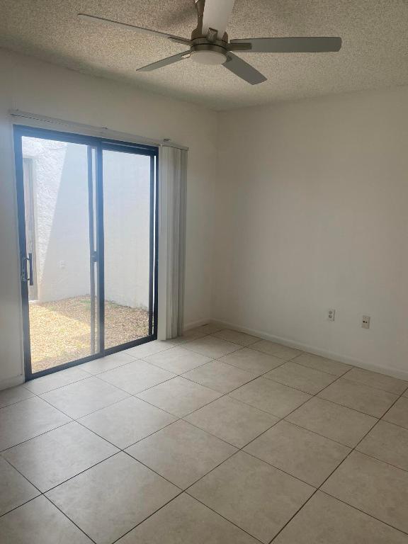 3003 SW 20th Terrace