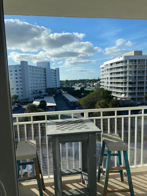 3215 S Ocean Boulevard 402