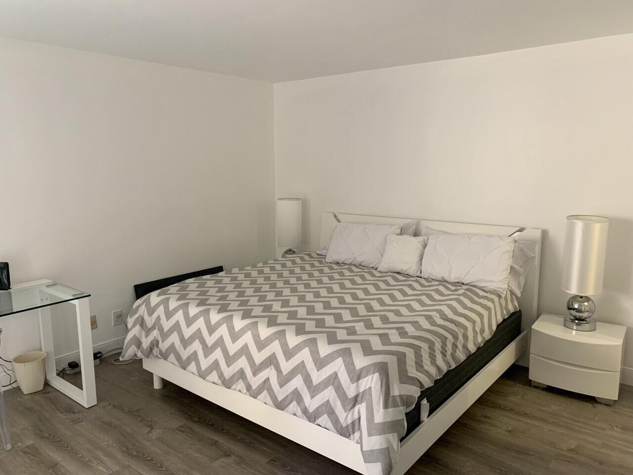950 Egret Circle 5206