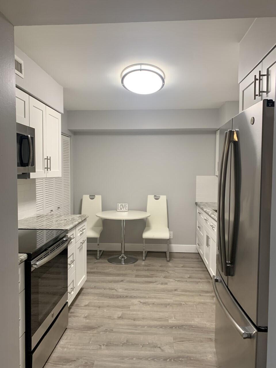 950 Egret Circle 5206