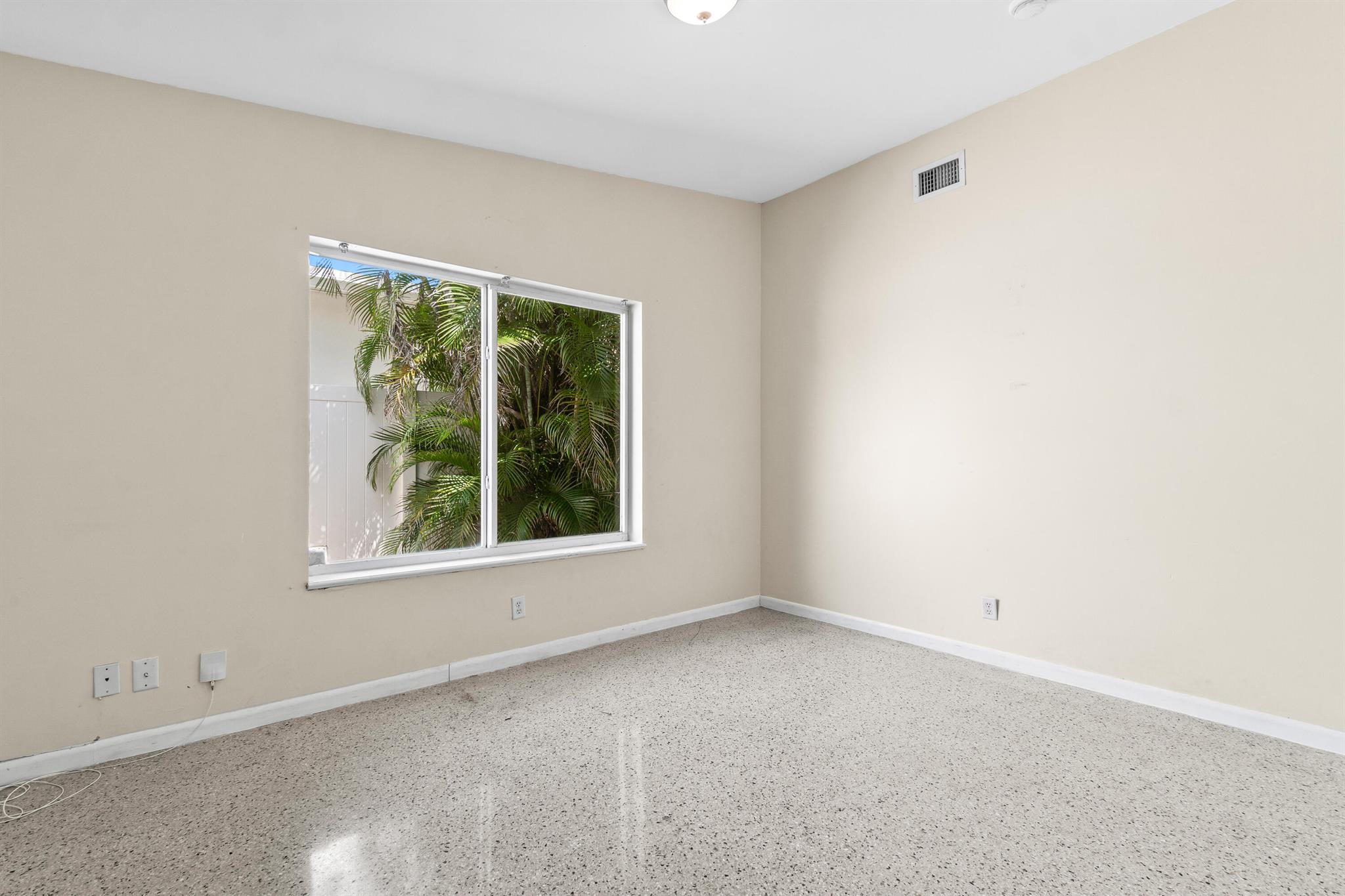 246 NE 10th Street
