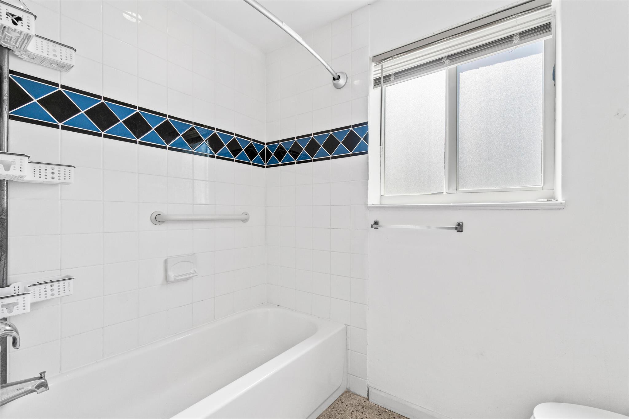 246 NE 10th Street