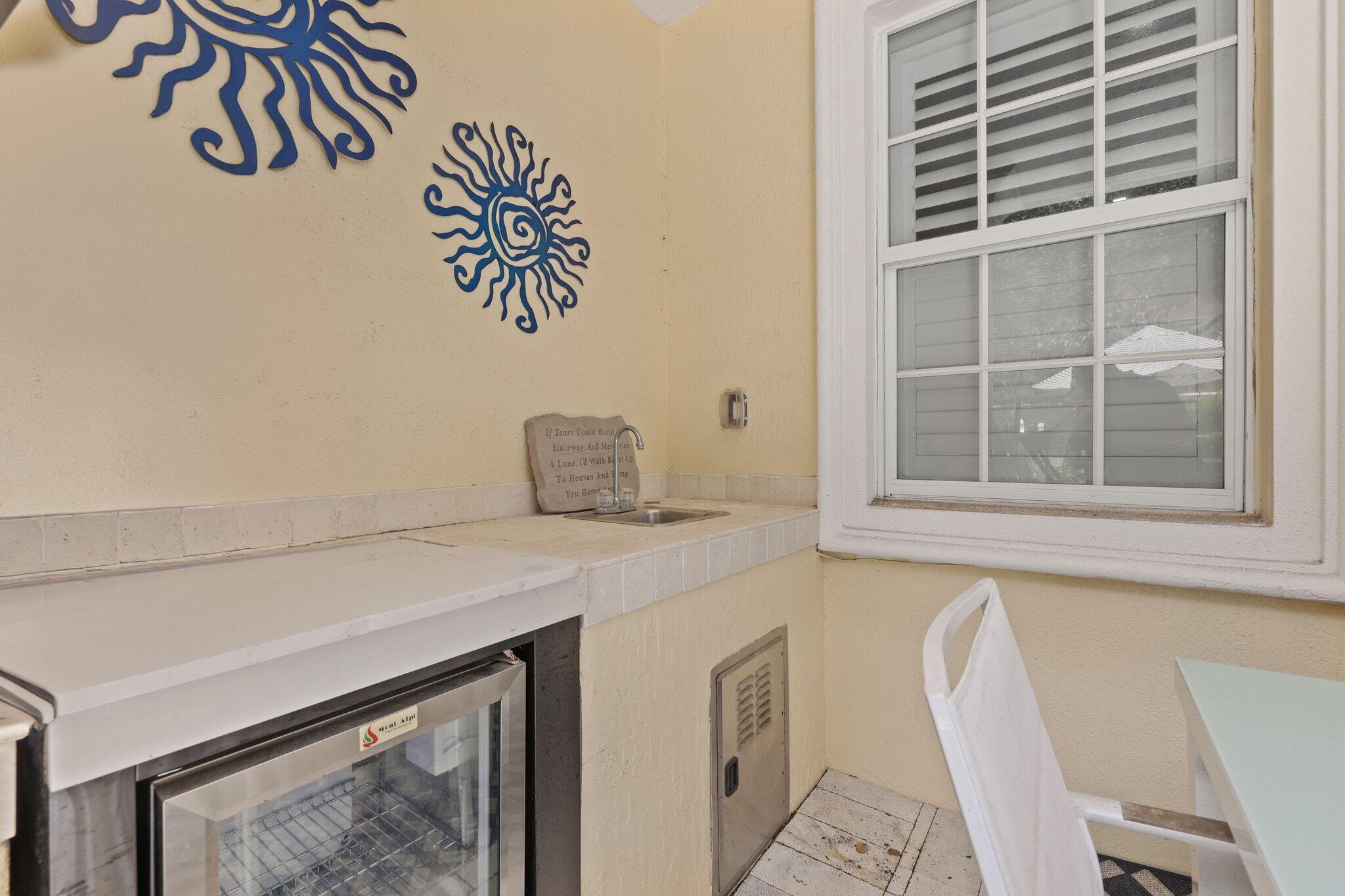 5530 NE Trieste Terrace 5530