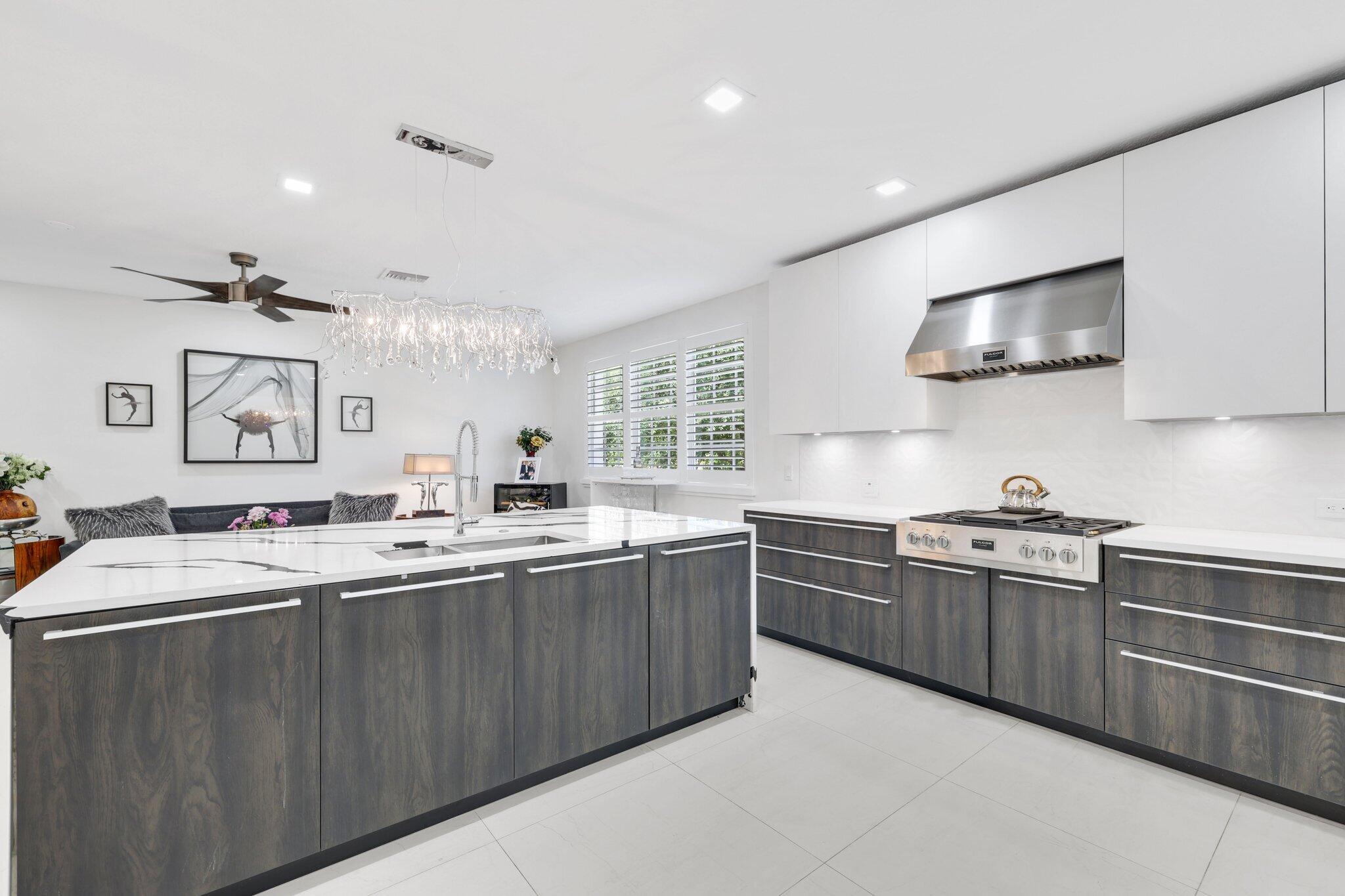 5530 NE Trieste Terrace 5530