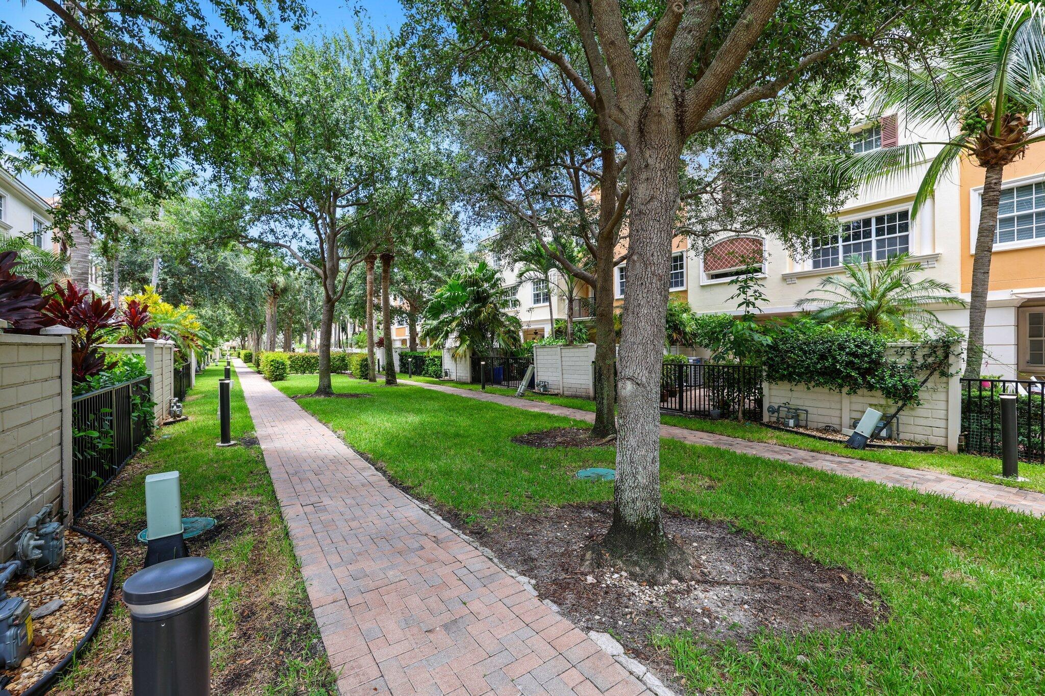 5530 NE Trieste Terrace 5530