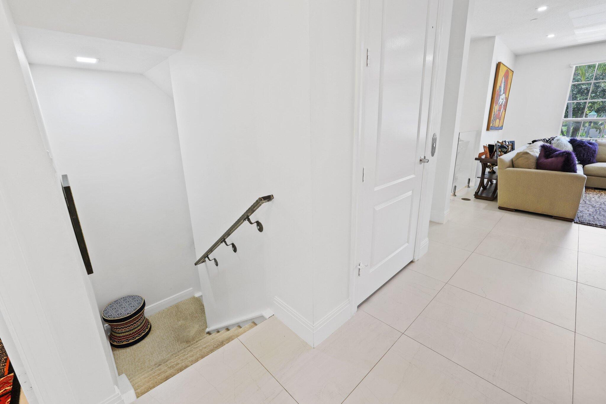 5530 NE Trieste Terrace 5530