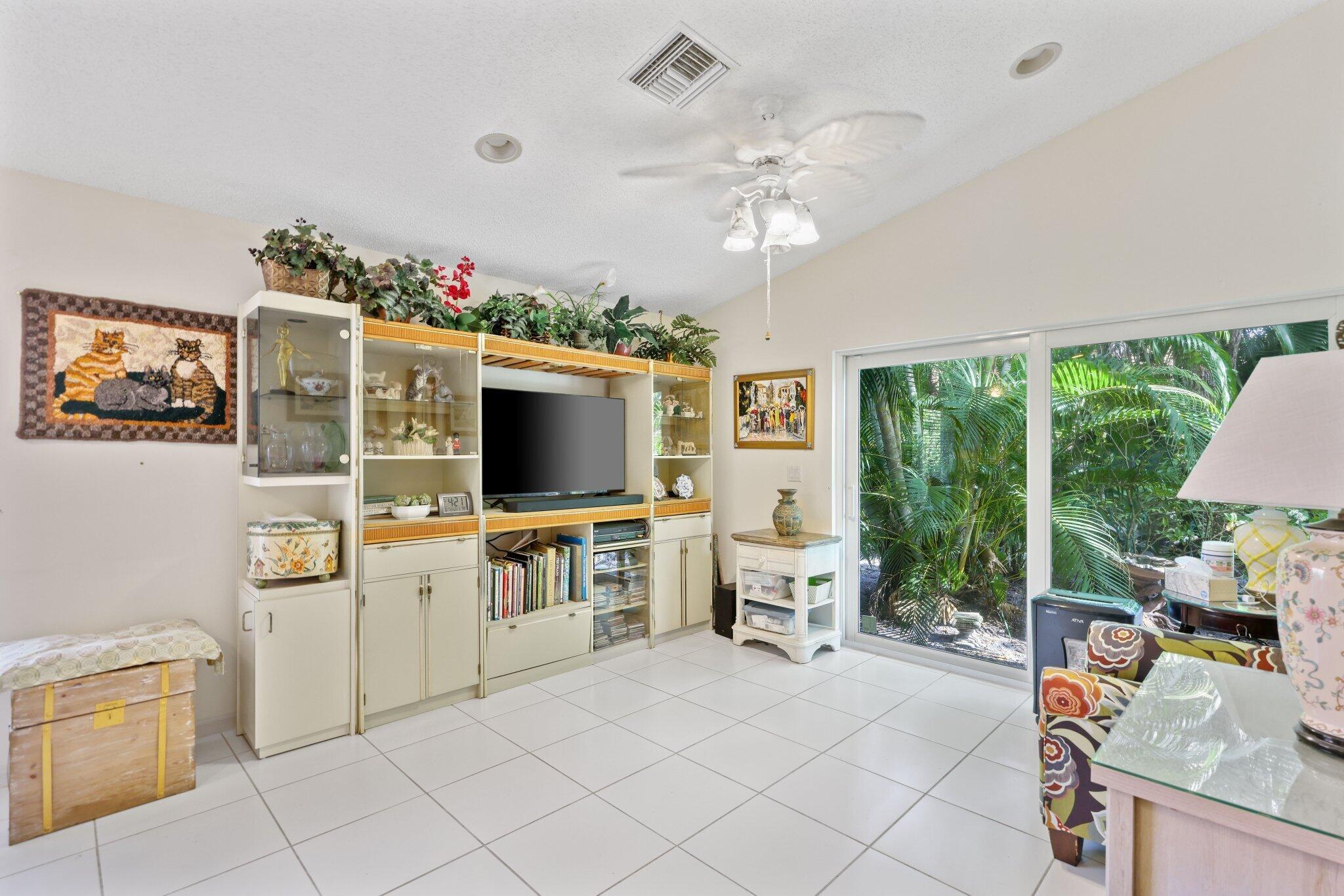 1350 SW 18th Street