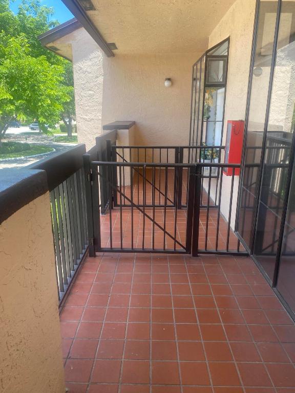 2339 SW 15th Street 16