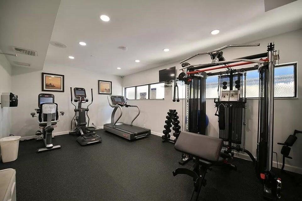 2339 SW 15th Street 16