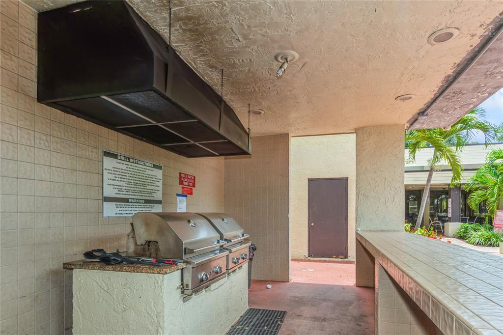 2339 SW 15th Street 16