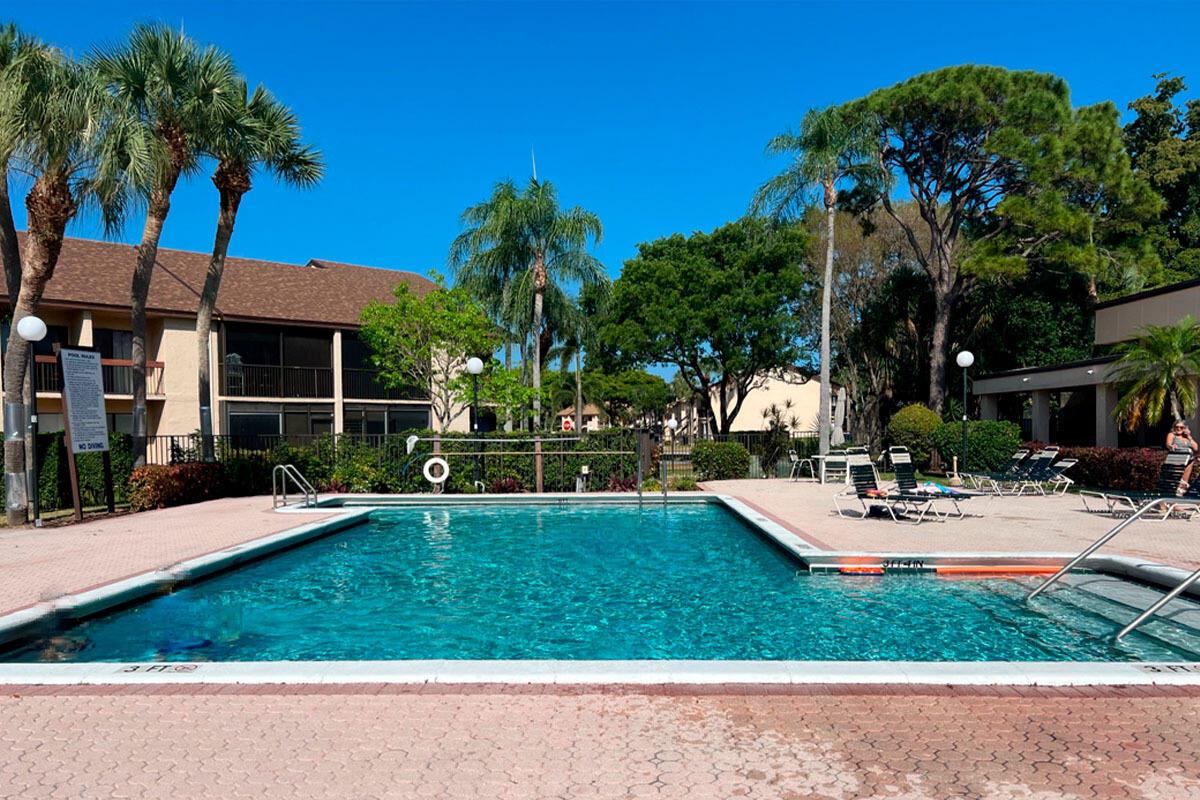 2339 SW 15th Street 16