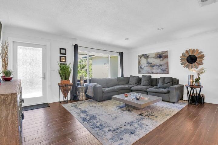 1103 SE 6th Street