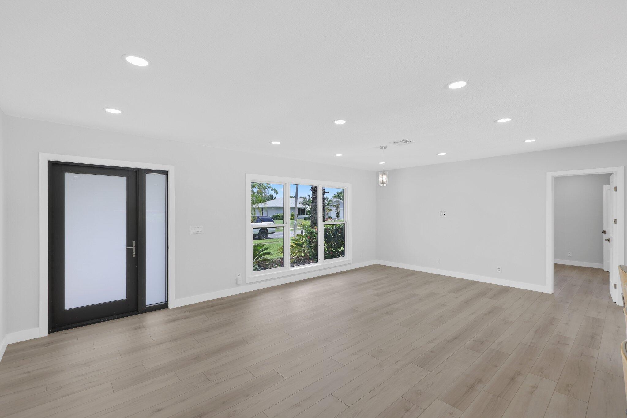 3384 Lakeview Drive
