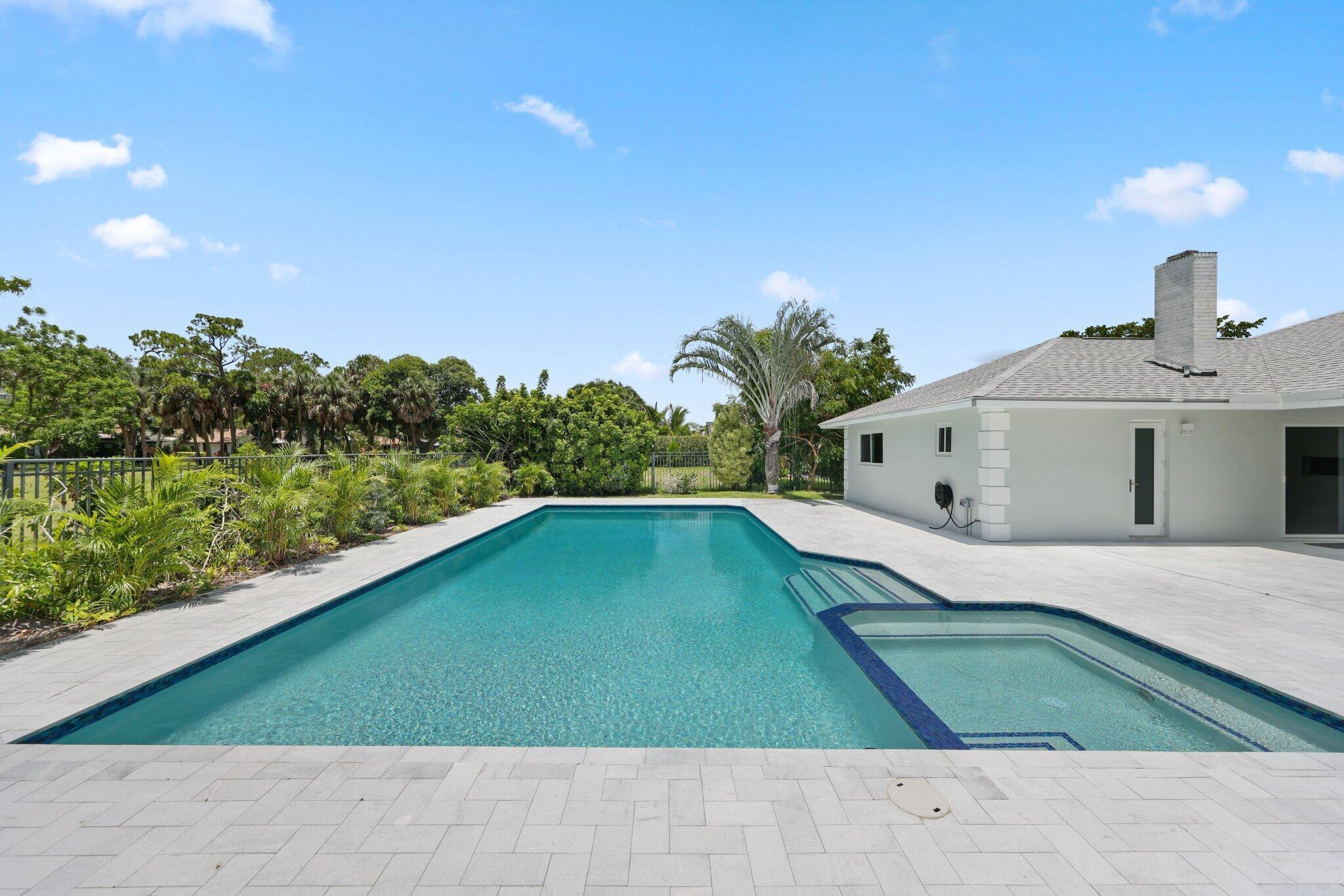 3384 Lakeview Drive