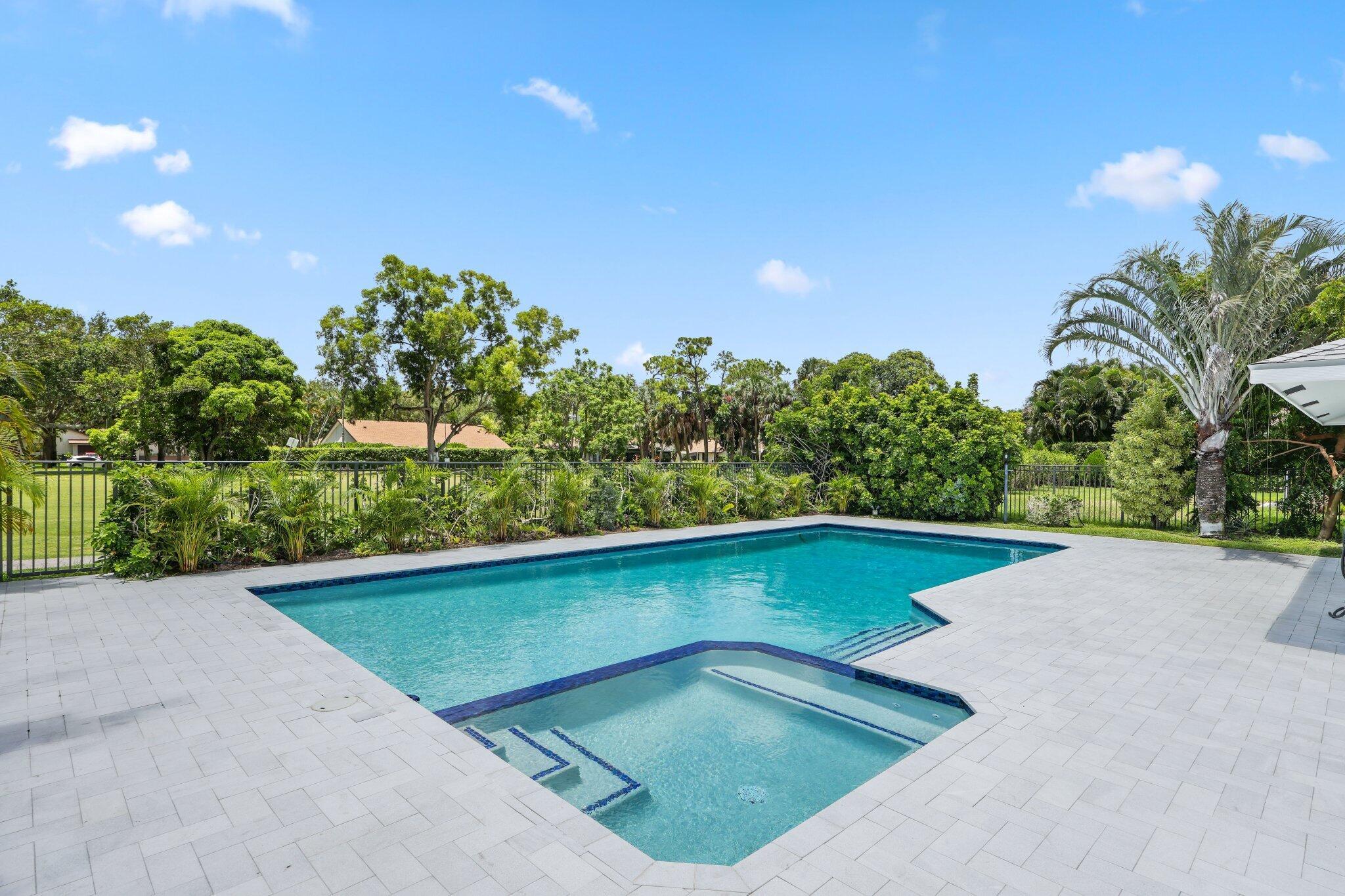 3384 Lakeview Drive