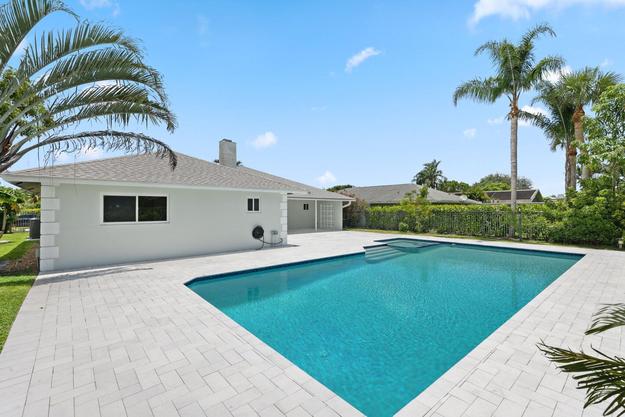 3384 Lakeview Drive